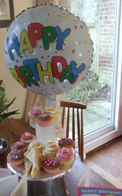 birthdayandcakes 023.JPG